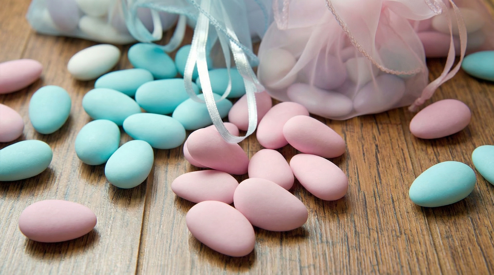 Dragées de baptême en sacs